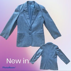 beautiful grey wool blazer pinstripe detailing